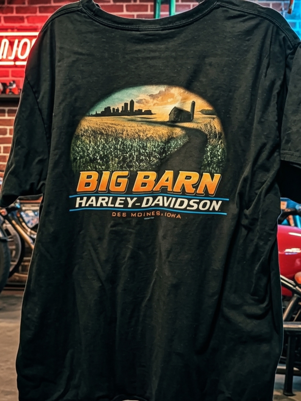 Harley Davidson 2007 Big Barn Tee - Black with Orange & Blue Print SIZE 2XL